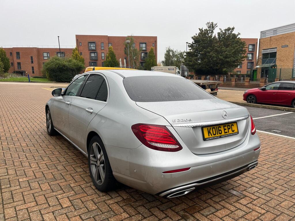 Mercedes-Benz E Class 17