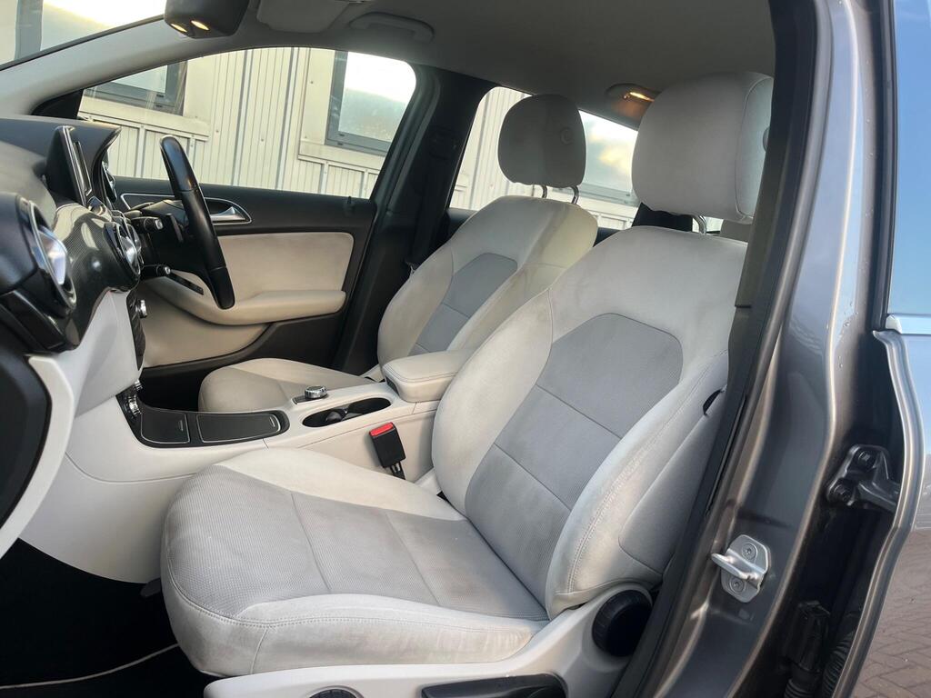 Mercedes-Benz B Class 78