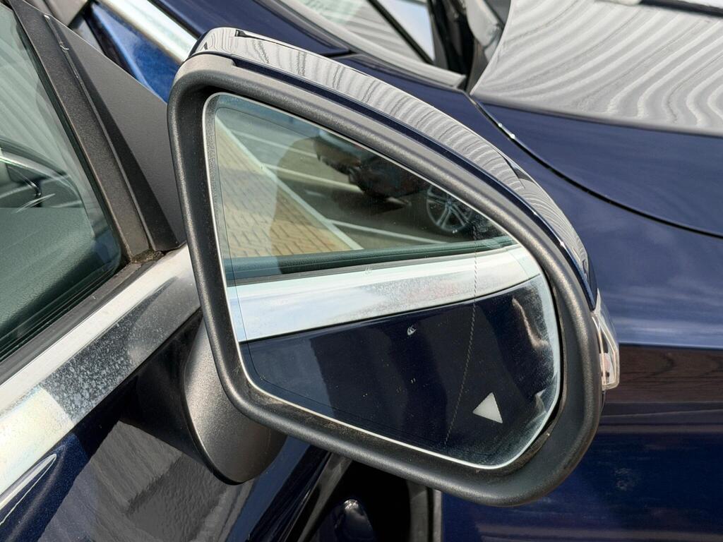 Mercedes-Benz C Class 61