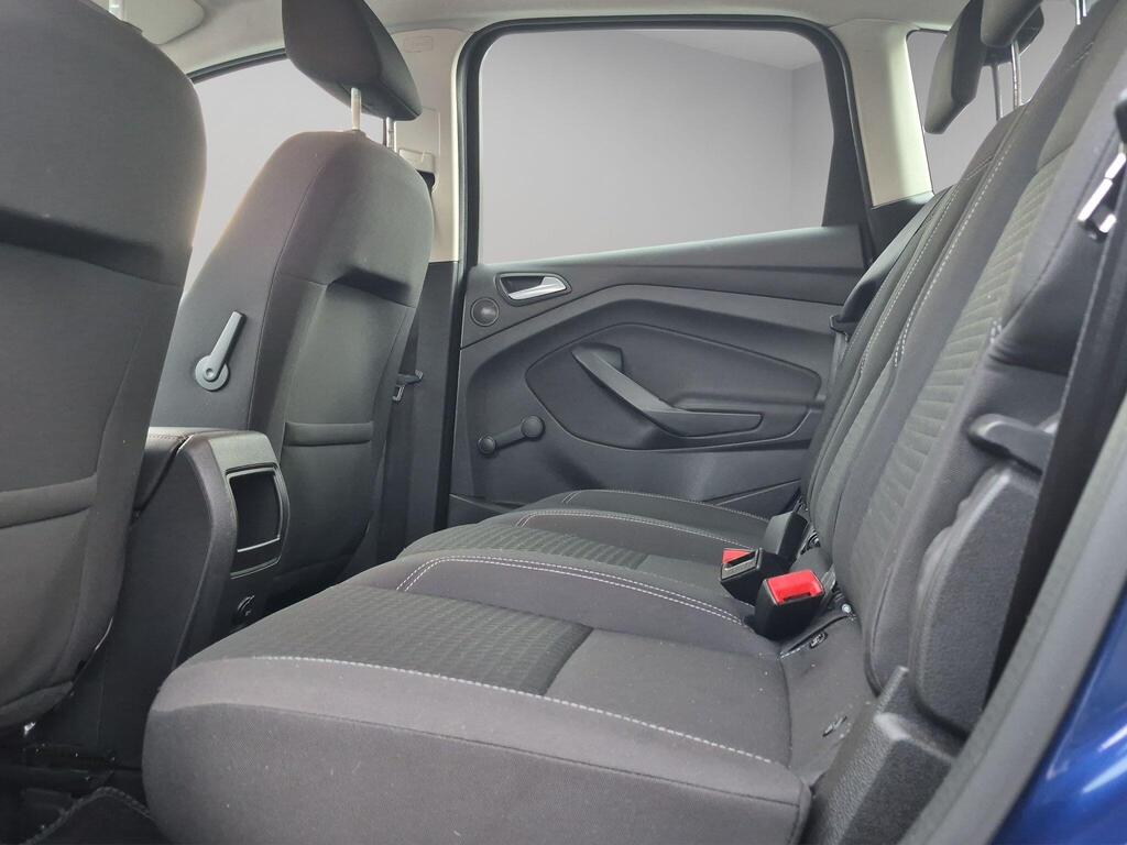 Ford C-Max 15