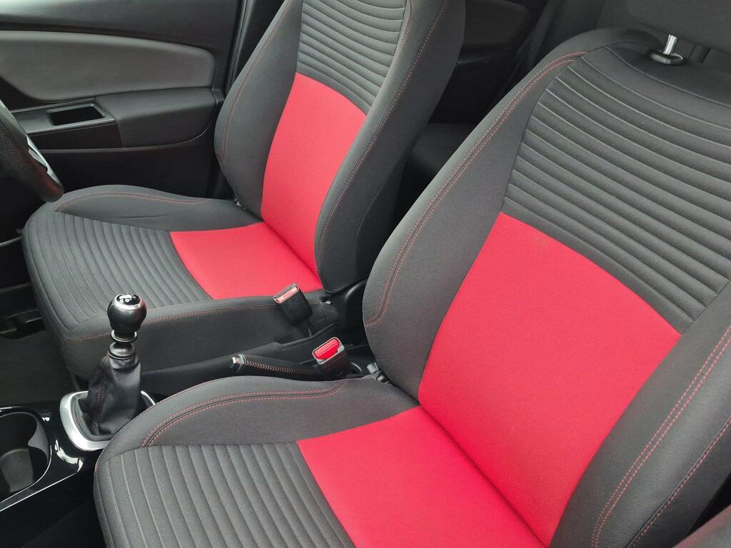 Toyota Yaris 62