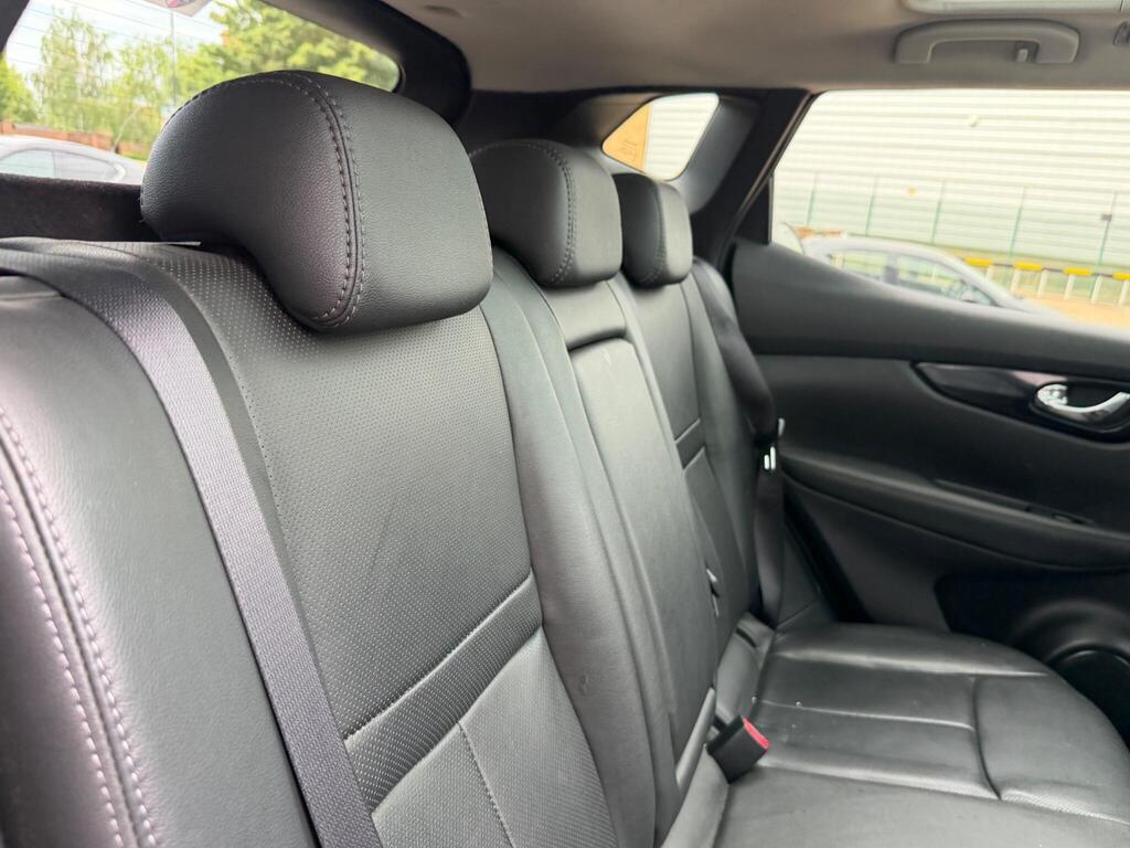 Nissan Qashqai 25
