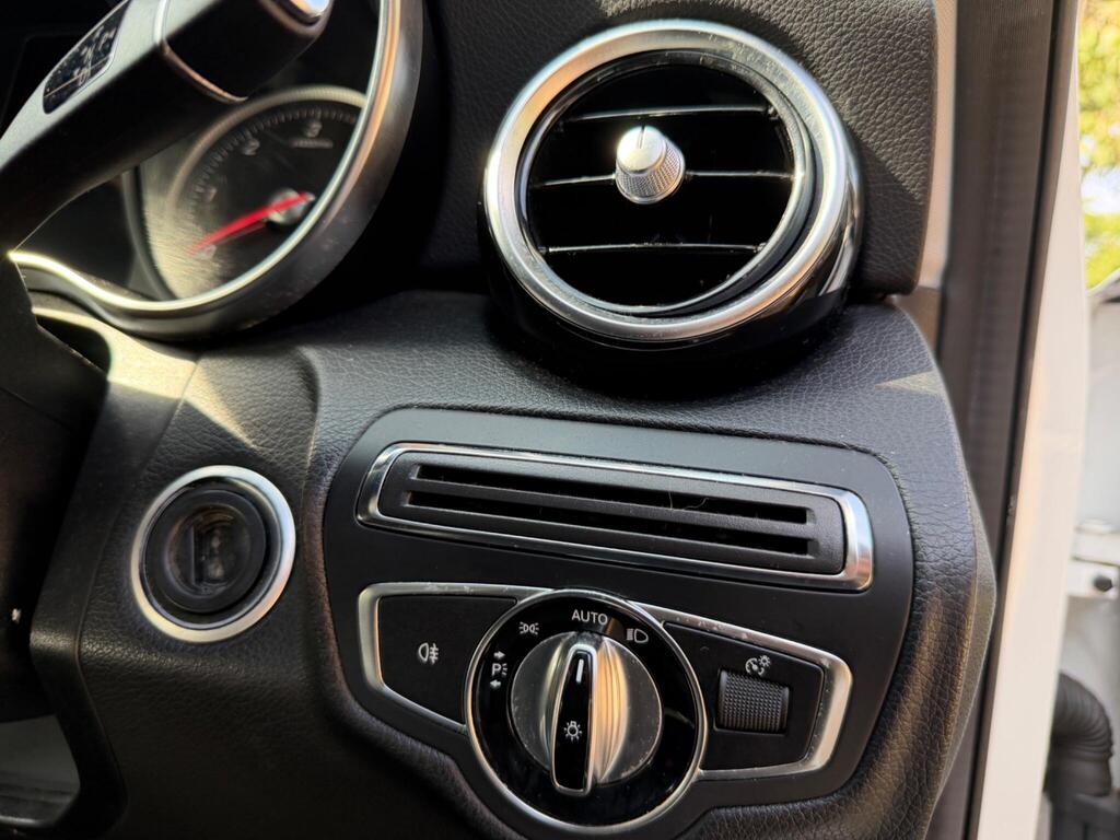 Mercedes-Benz C Class 25