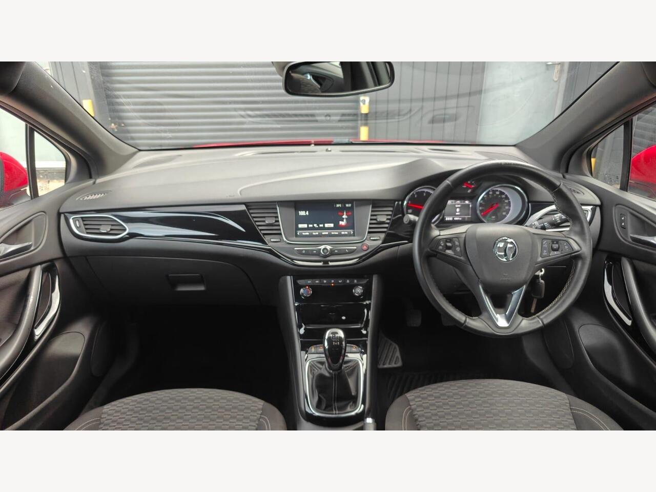 2018 Vauxhall Astra 1.6 CDTi BlueInjection SRi VX Line Euro 6 (s/s) 5dr
