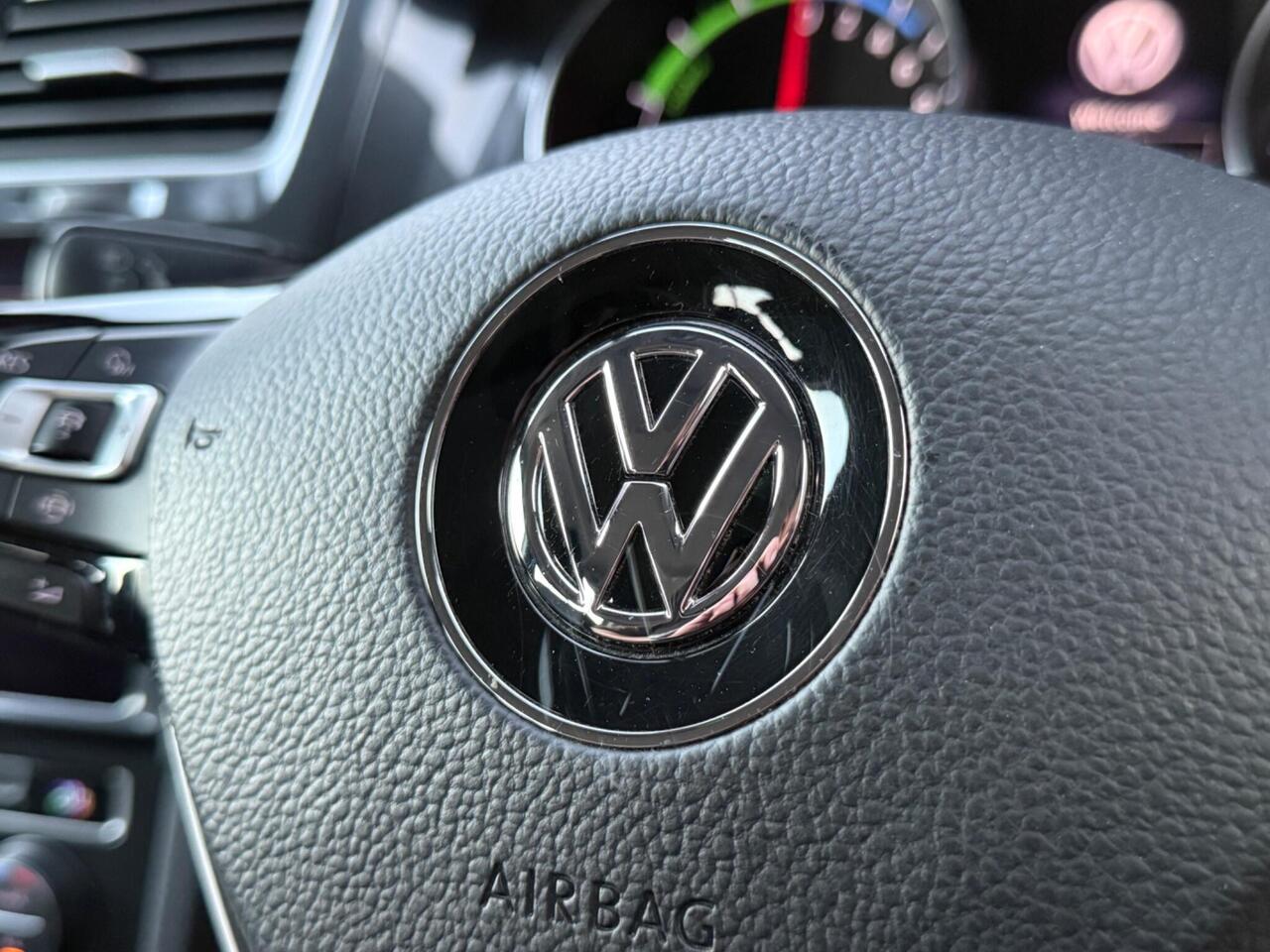 2019 Volkswagen e-Golf 35.8kWh e-Golf Auto 5dr