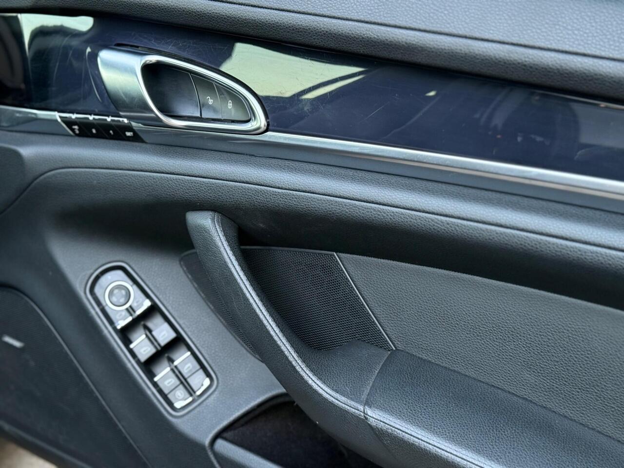 2012 Porsche Panamera 3.0D V6 TiptronicS Euro 5 5dr