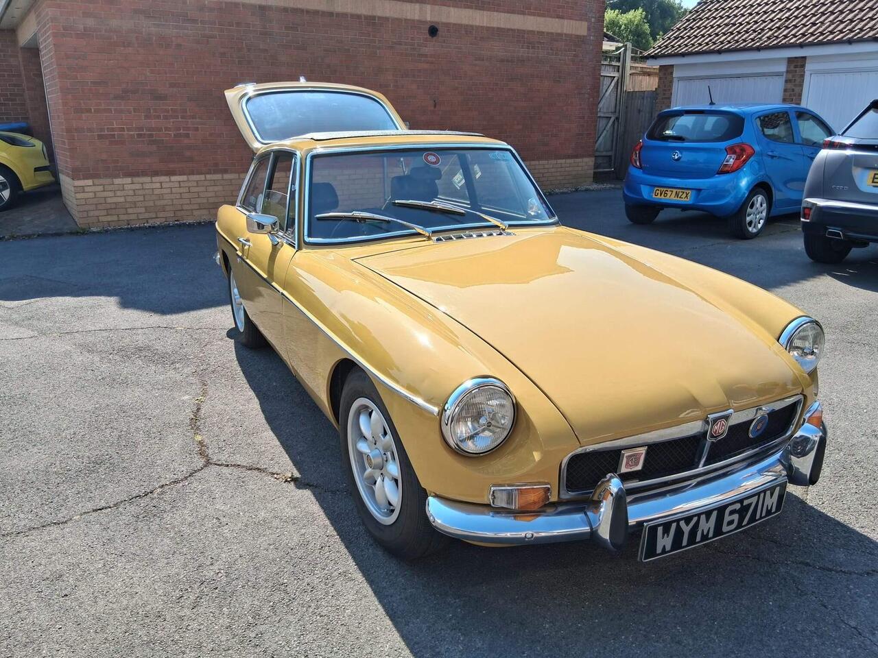 MG MGB GT