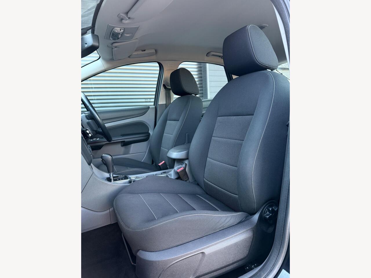 2010 Ford Focus 2.0 TDCi DPF Titanium Powershift 5dr