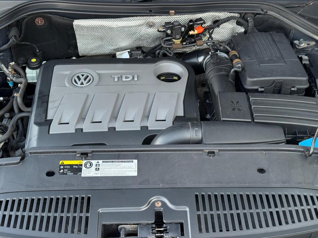 2014 Volkswagen Tiguan 2.0 TDI BlueMotion Tech R-Line DSG 4WD Euro 5 (s/s) 5dr (Nav)