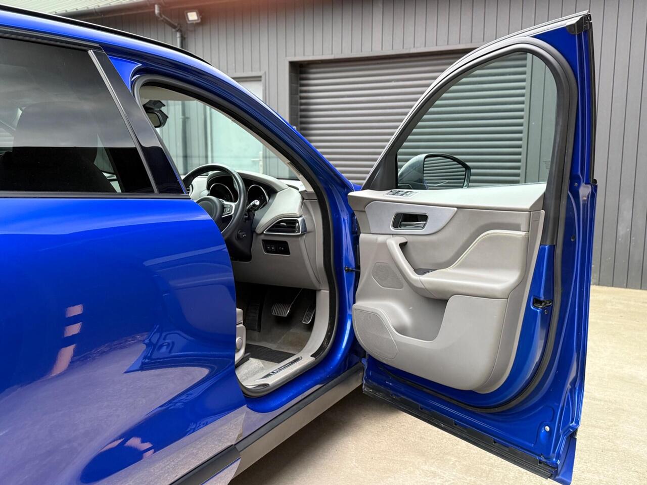 2018 Jaguar F-PACE 2.0 P250i R-Sport Auto AWD Euro 6 (s/s) 5dr