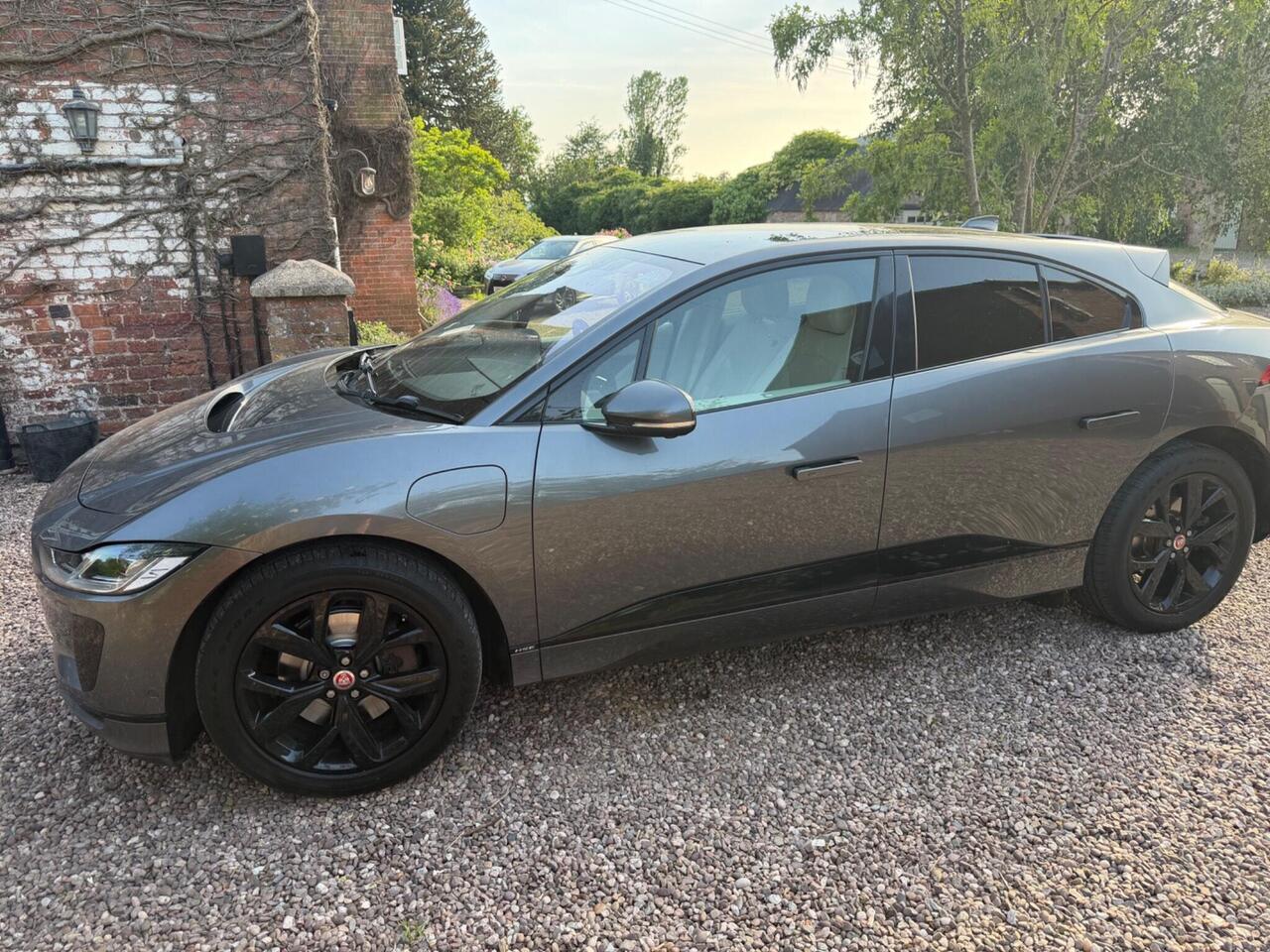 Jaguar I-PACE