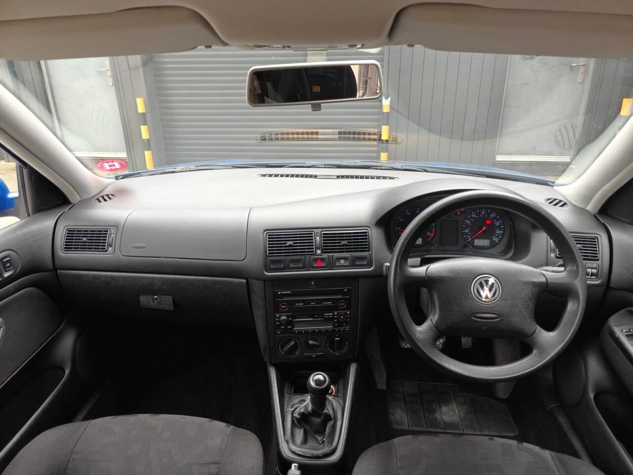2000 Volkswagen Golf 1.6 S 5dr