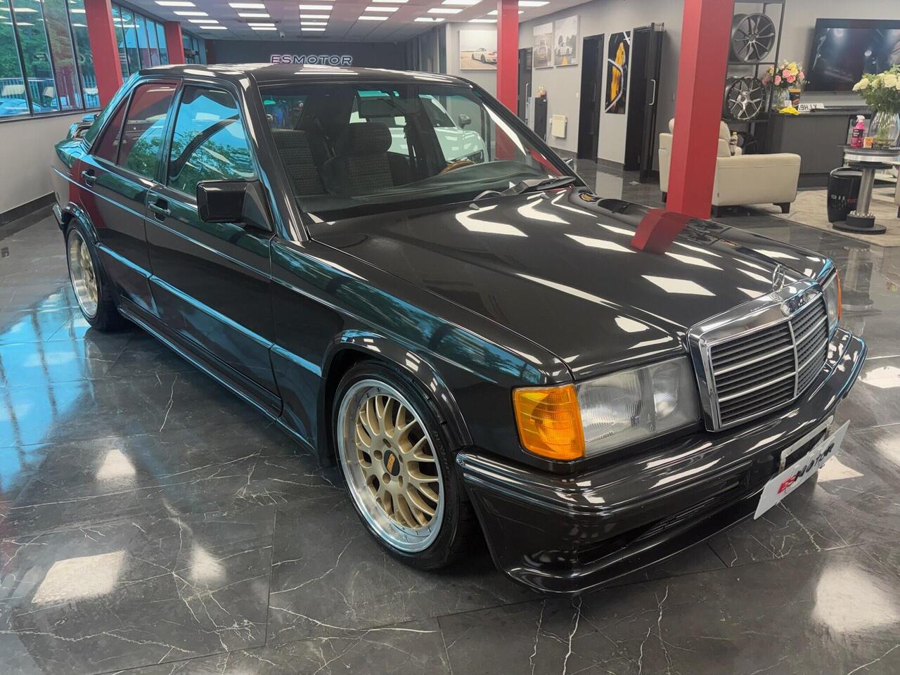 Mercedes-Benz 190