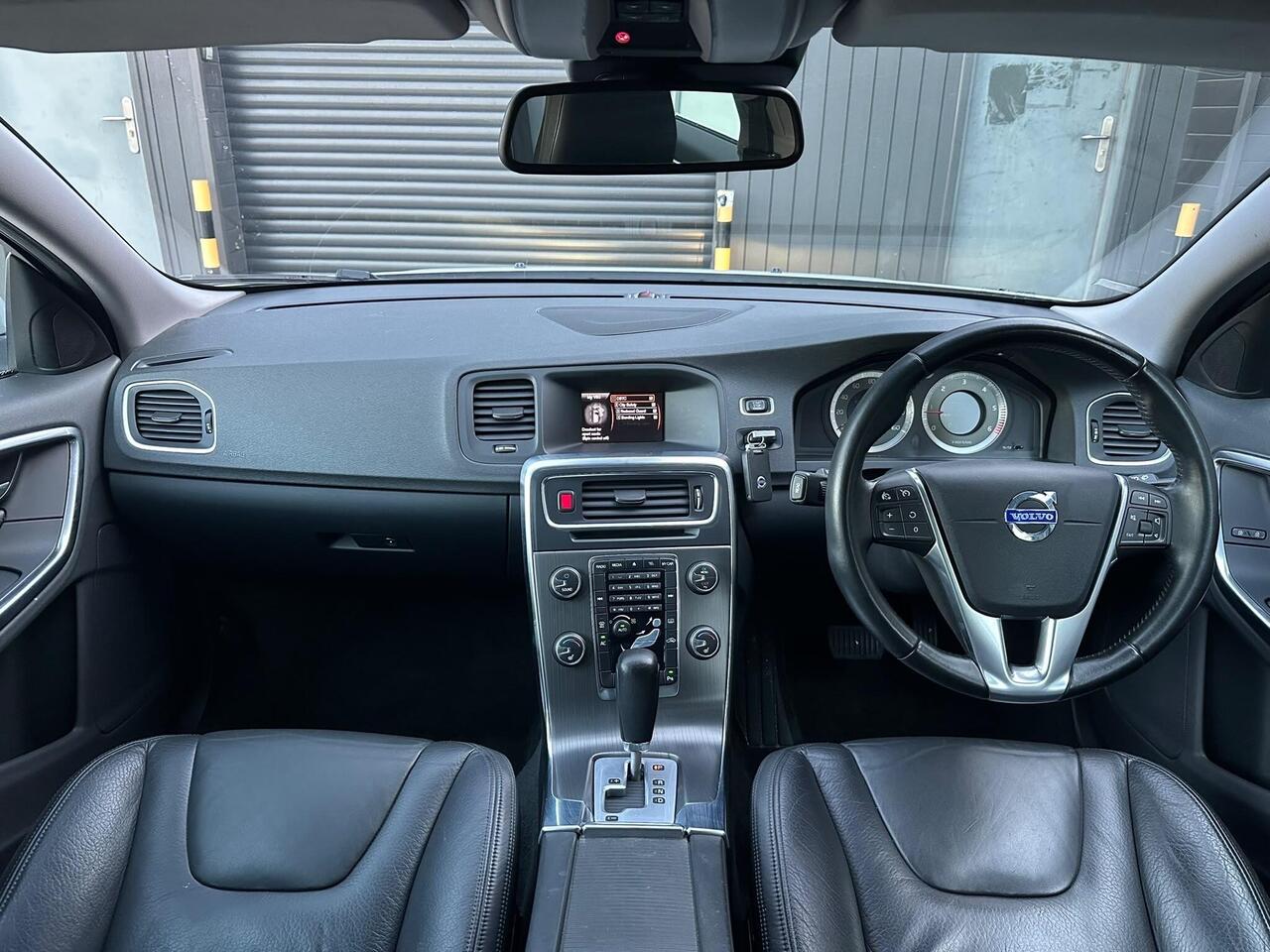 2011 Volvo V60 2.0 D3 SE Lux Geartronic Euro 5 5dr