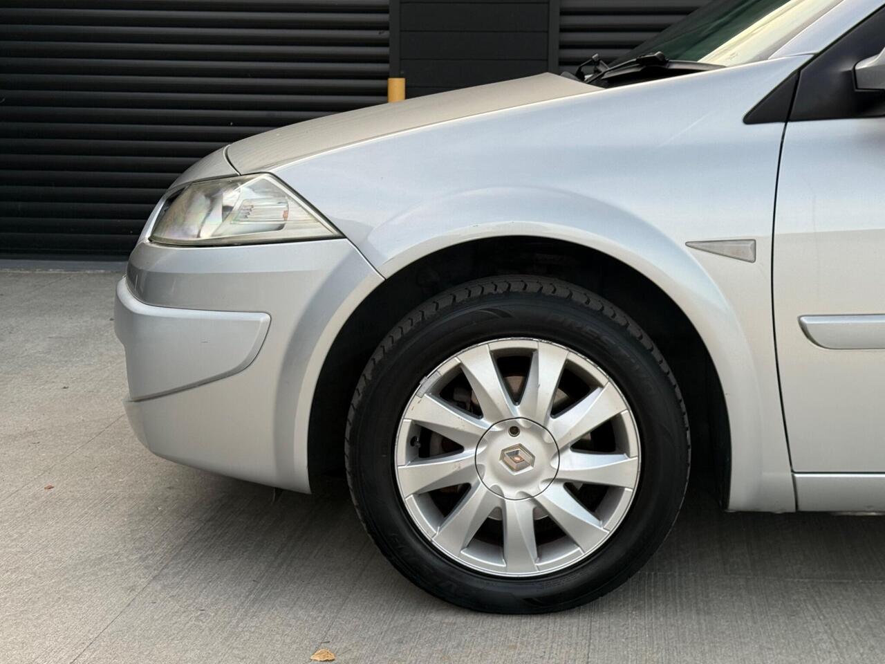 2007 Renault Megane 1.6 VVT Dynamique 5dr