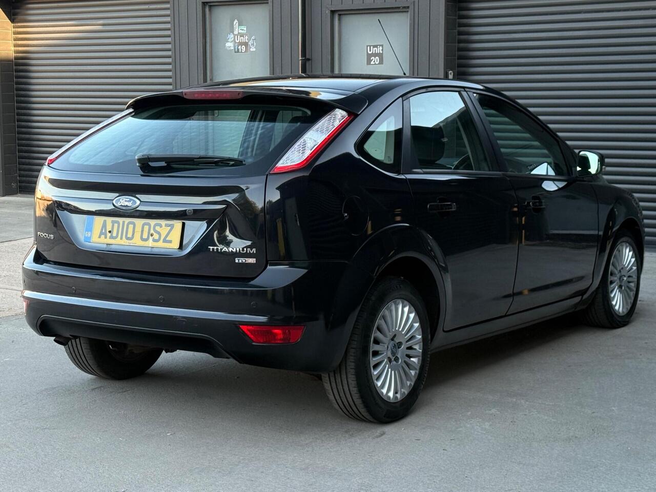 2010 Ford Focus 2.0 TDCi DPF Titanium Powershift 5dr