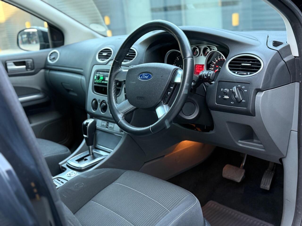 2010 Ford Focus 2.0 TDCi DPF Titanium Powershift 5dr