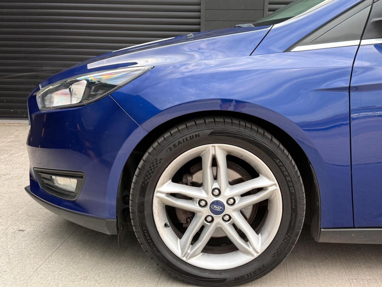 2015 Ford Focus 1.0T EcoBoost Zetec Euro 6 (s/s) 5dr