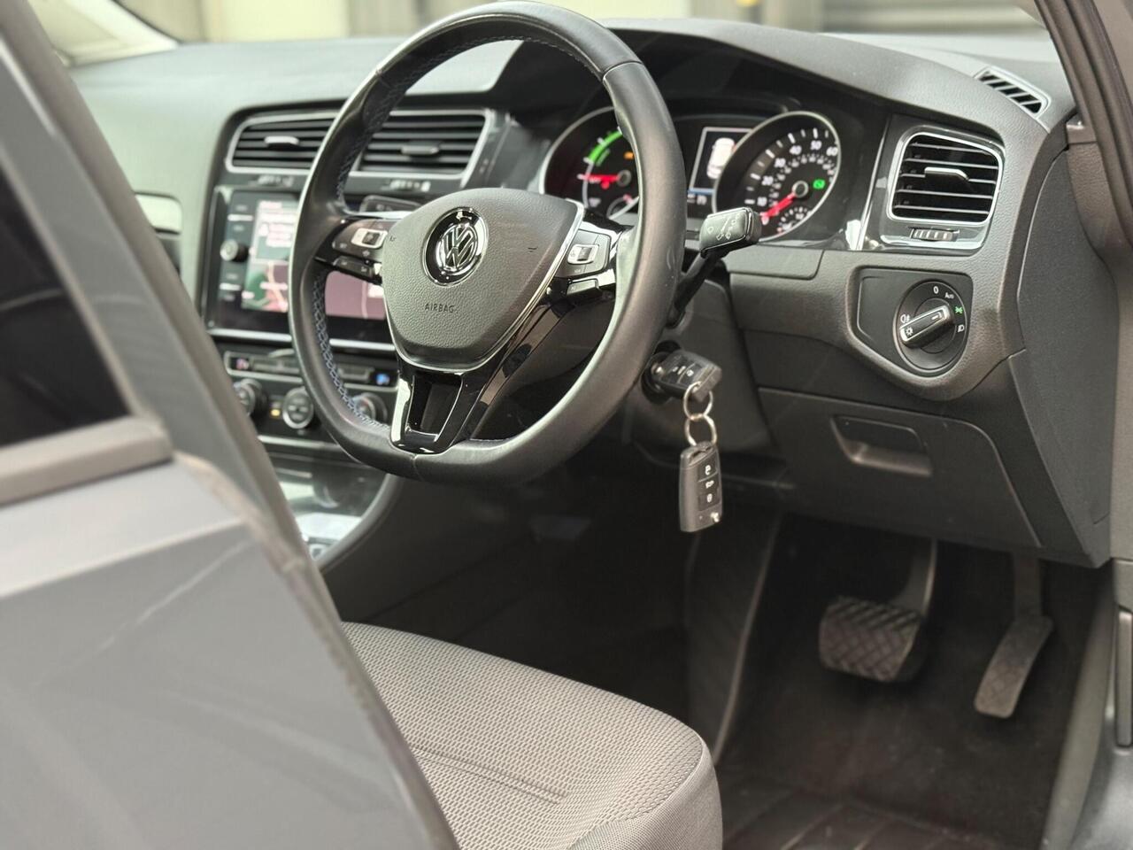 2019 Volkswagen e-Golf 35.8kWh e-Golf Auto 5dr