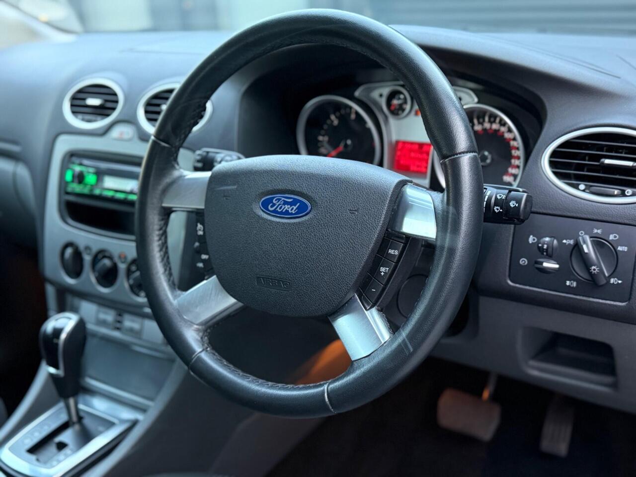 2010 Ford Focus 2.0 TDCi DPF Titanium Powershift 5dr