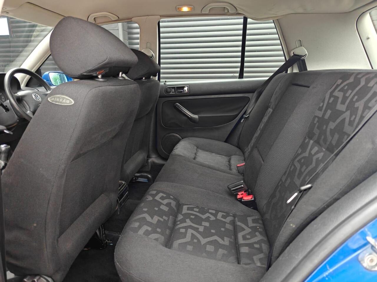 2000 Volkswagen Golf 1.6 S 5dr