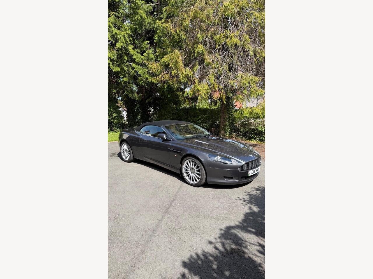 Aston Martin DB9