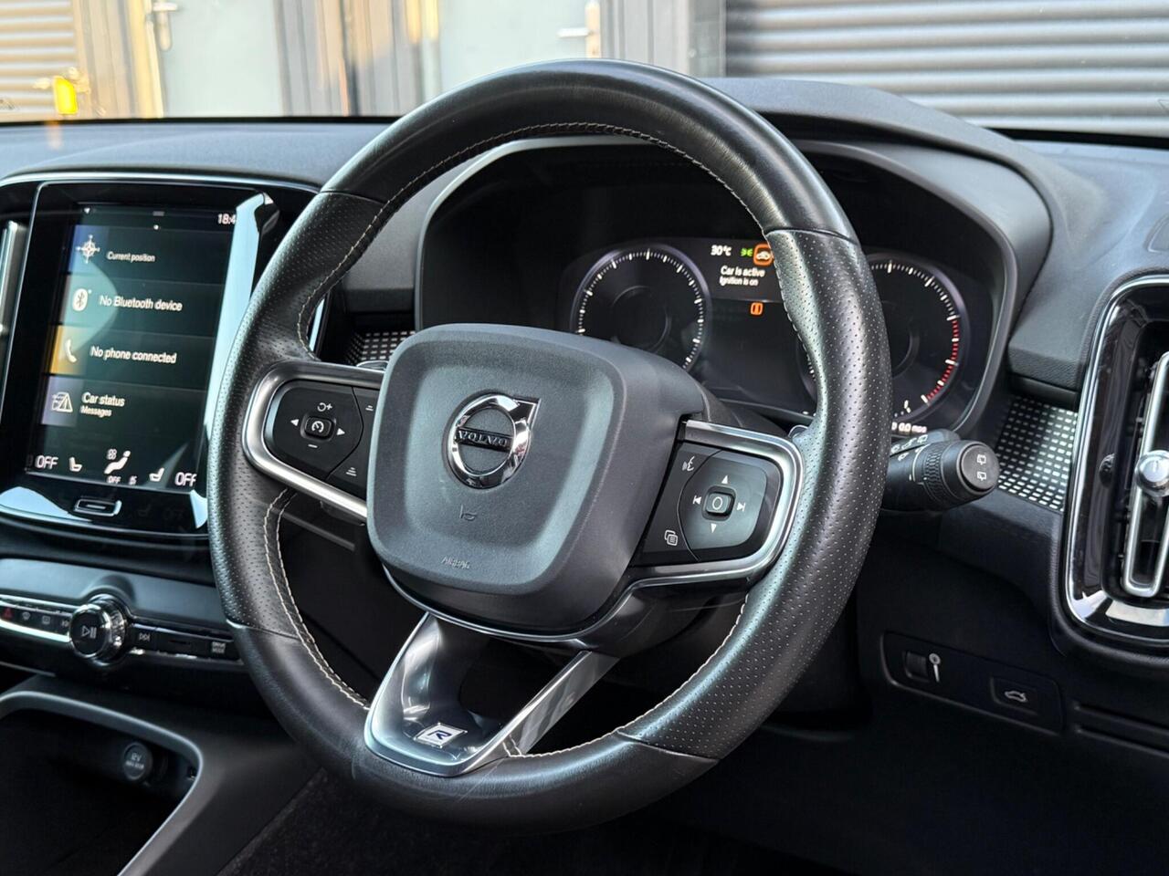 2020 Volvo XC40 2.0 T4 R-Design Pro Auto Euro 6 (s/s) 5dr