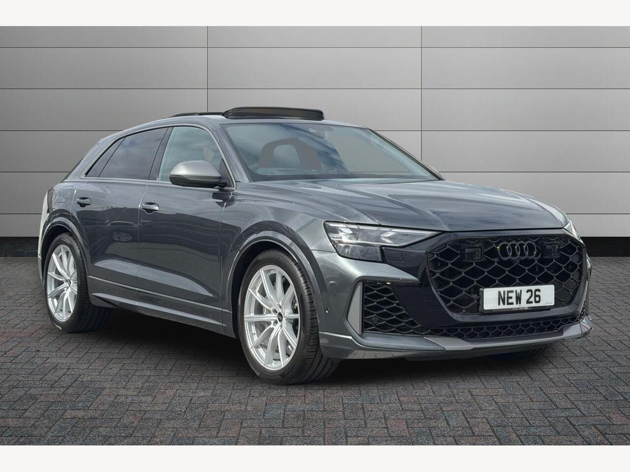 Audi RSQ8