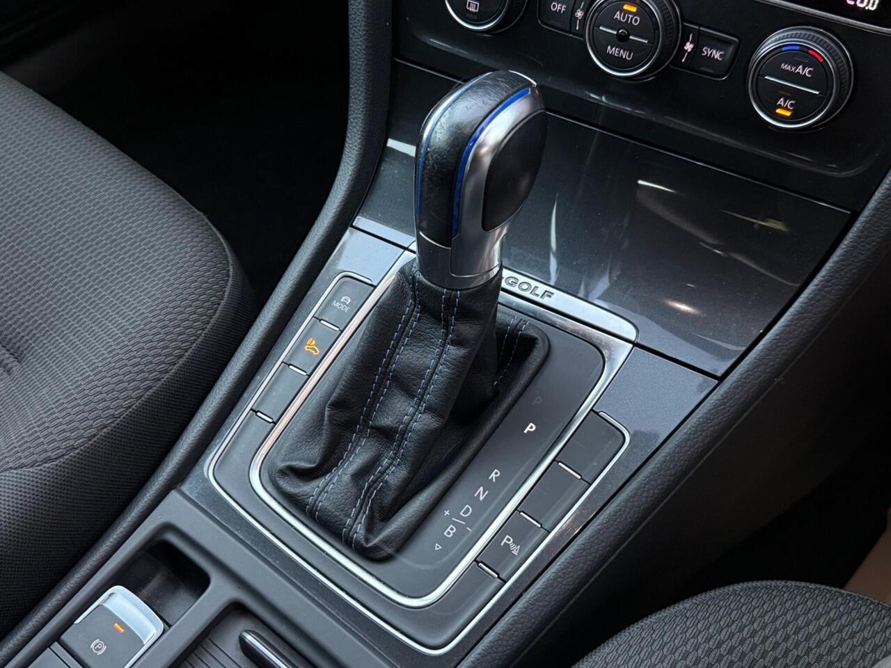 2019 Volkswagen e-Golf 35.8kWh e-Golf Auto 5dr