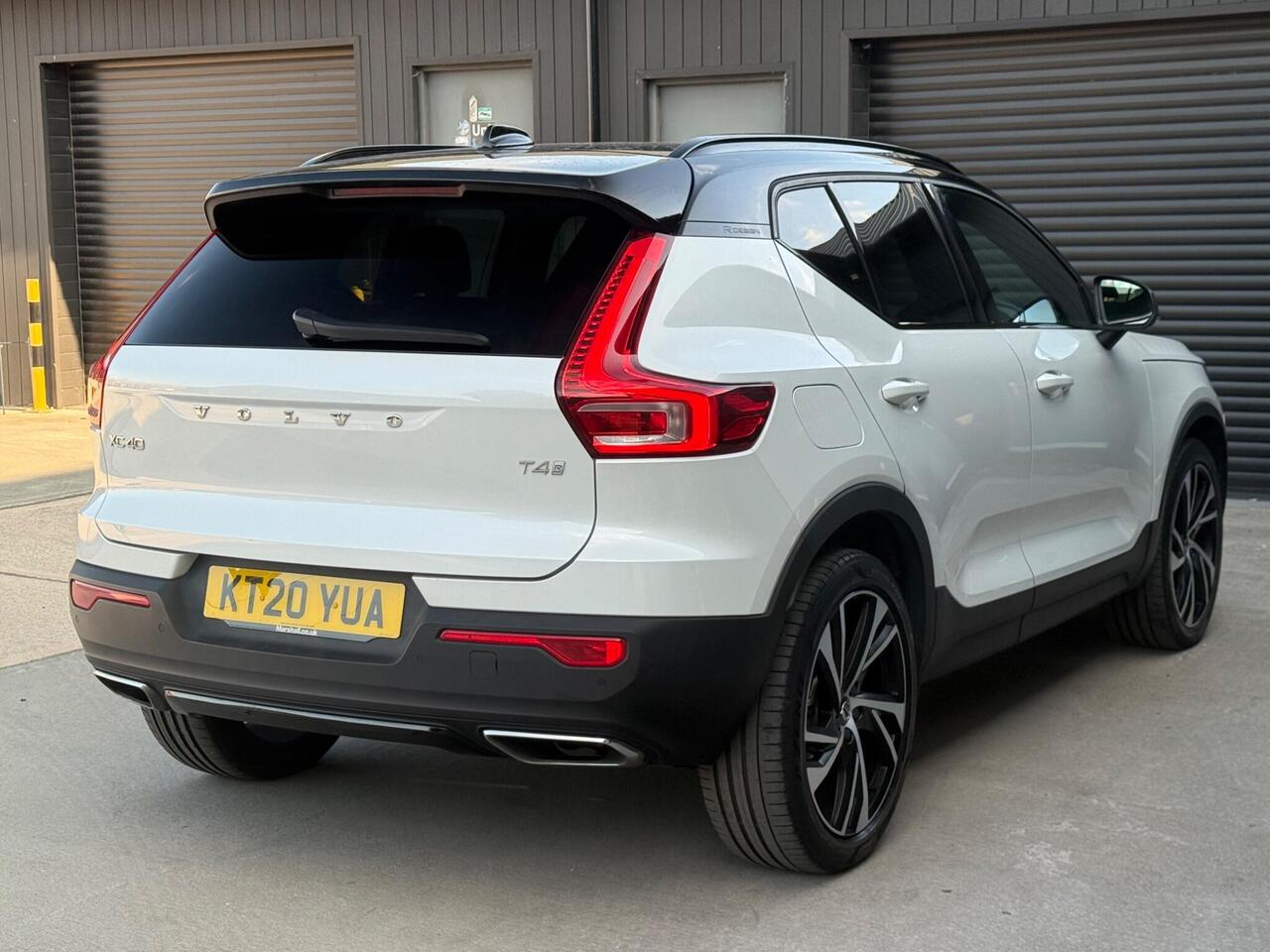 2020 Volvo XC40 2.0 T4 R-Design Pro Auto Euro 6 (s/s) 5dr