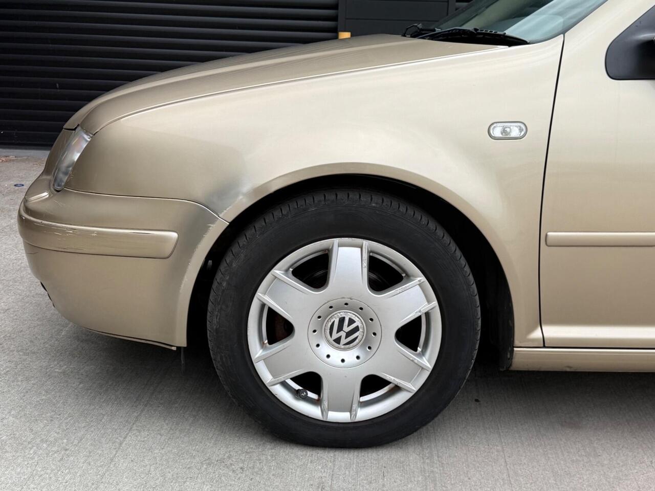 2001 Volkswagen Bora 1.6 SE 4dr