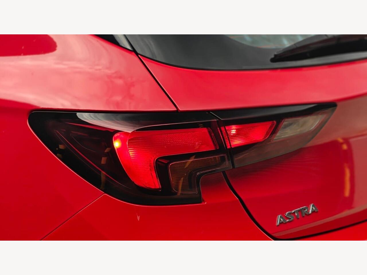 2018 Vauxhall Astra 1.6 CDTi BlueInjection SRi VX Line Euro 6 (s/s) 5dr