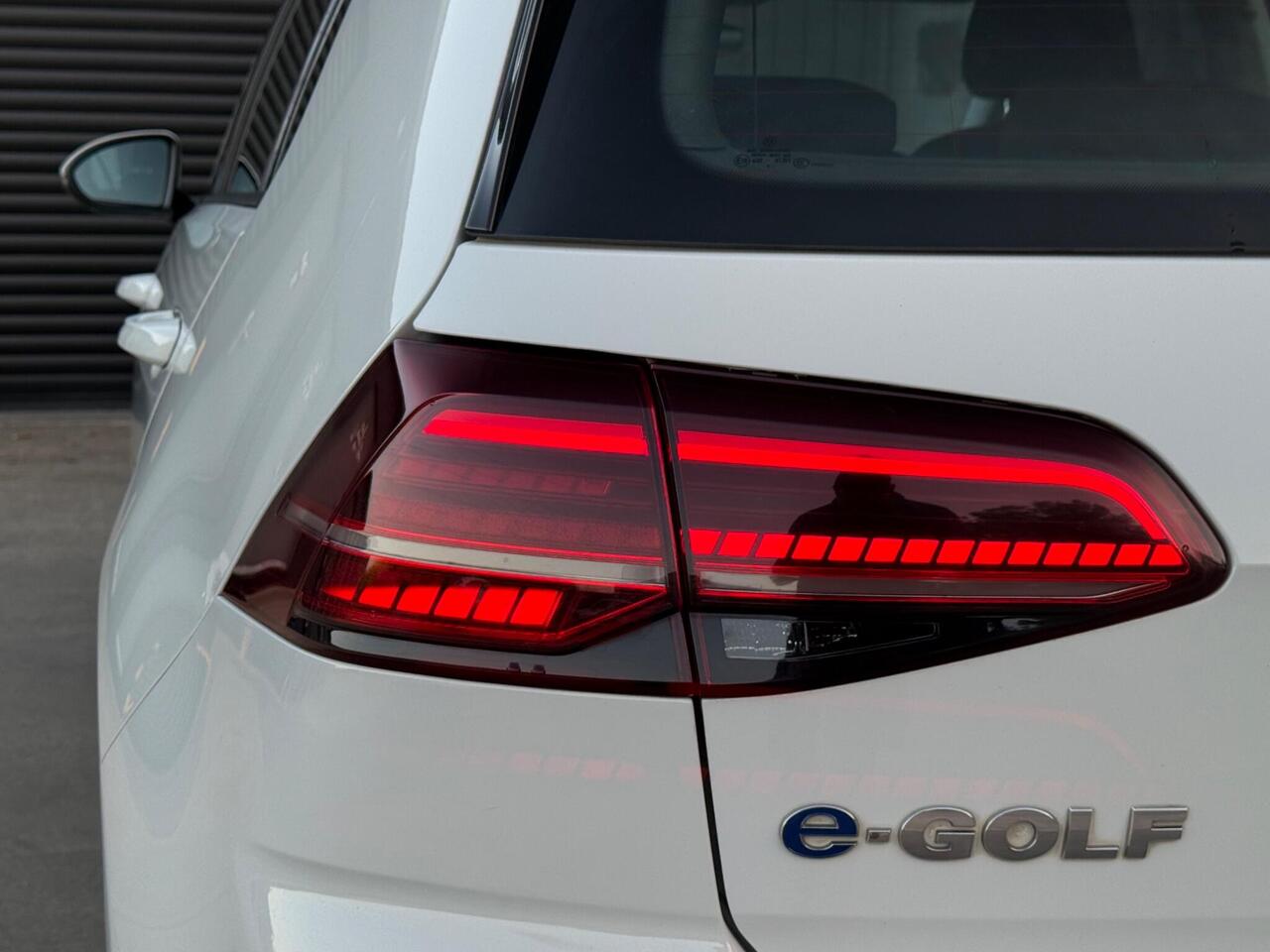 2019 Volkswagen e-Golf 35.8kWh e-Golf Auto 5dr