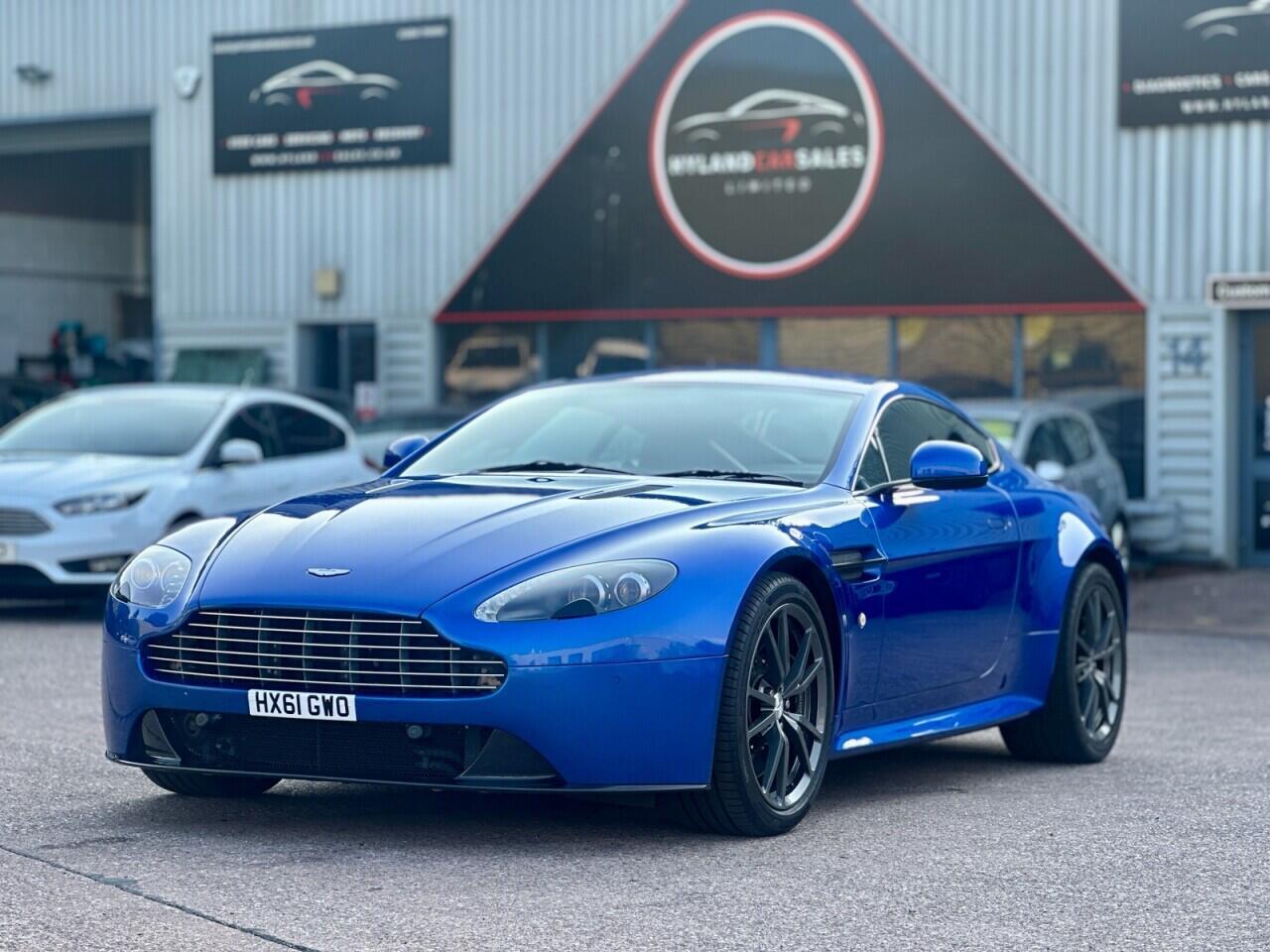 Aston Martin Vantage