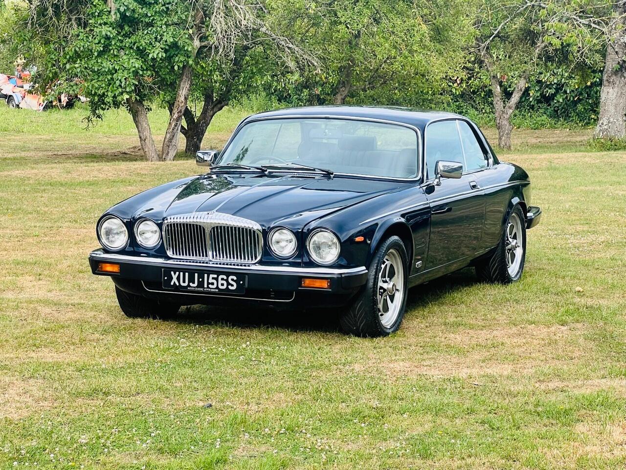 Jaguar XJ