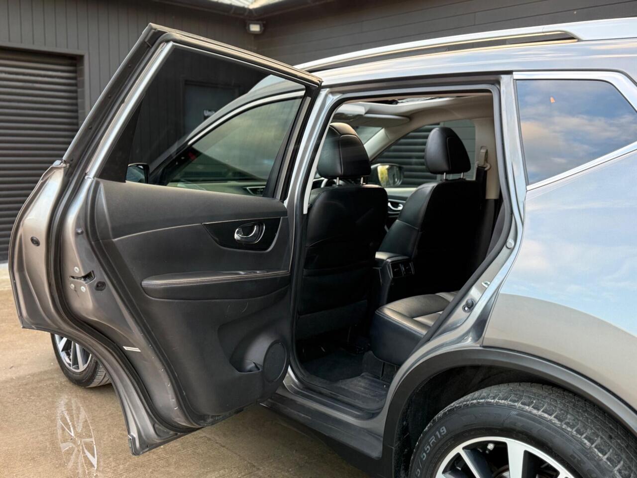 2015 Nissan X-Trail 1.6 dCi Tekna Euro 6 (s/s) 5dr