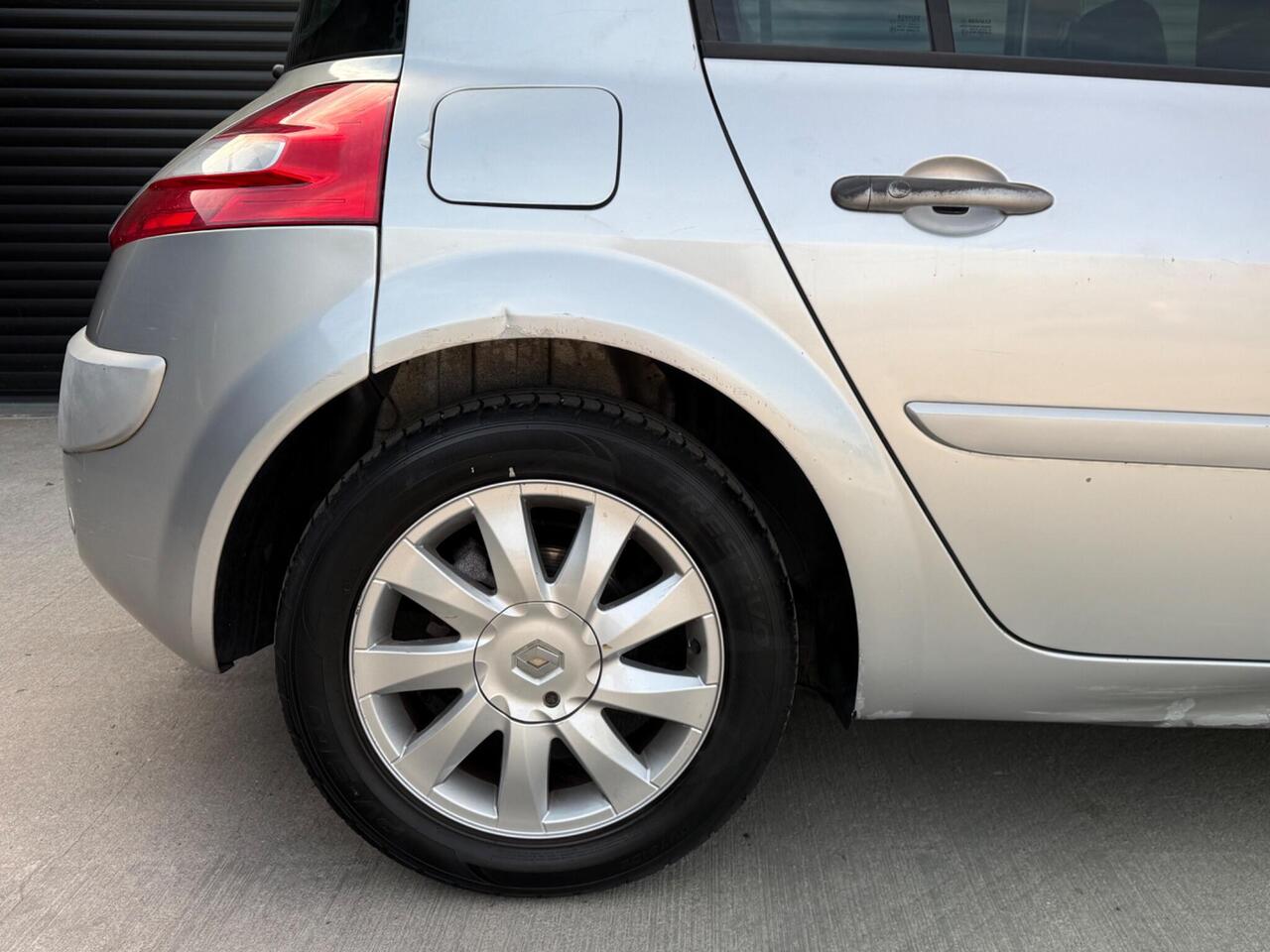 2007 Renault Megane 1.6 VVT Dynamique 5dr