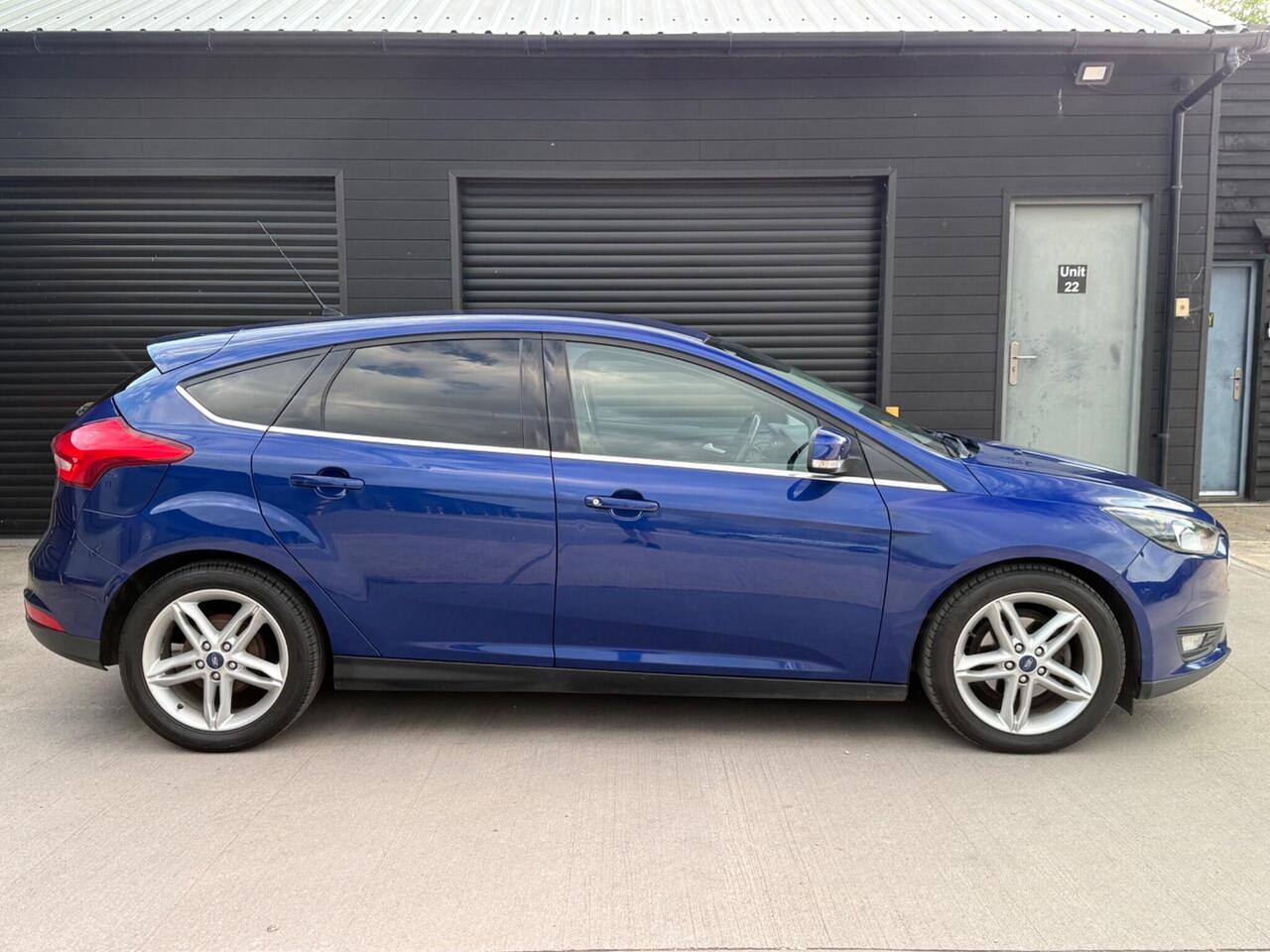 2015 Ford Focus 1.0T EcoBoost Zetec Euro 6 (s/s) 5dr