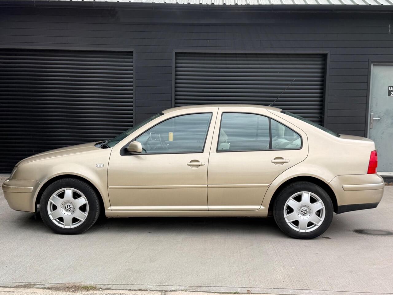 2001 Volkswagen Bora 1.6 SE 4dr