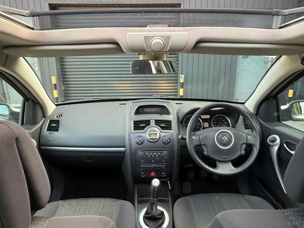 2007 Renault Megane 1.6 VVT Dynamique 5dr
