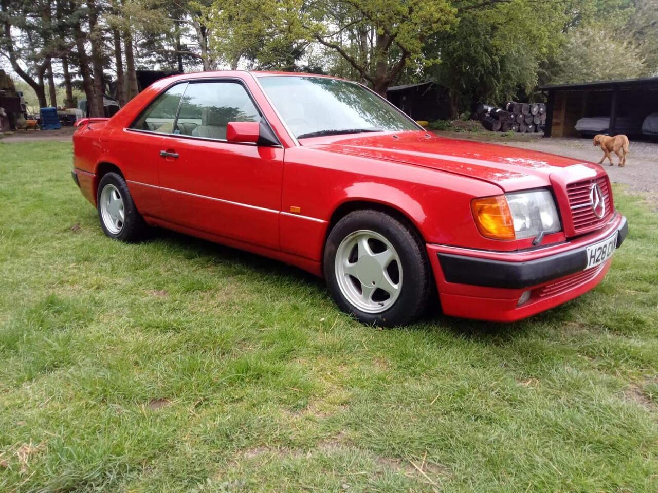 Mercedes-Benz 220
