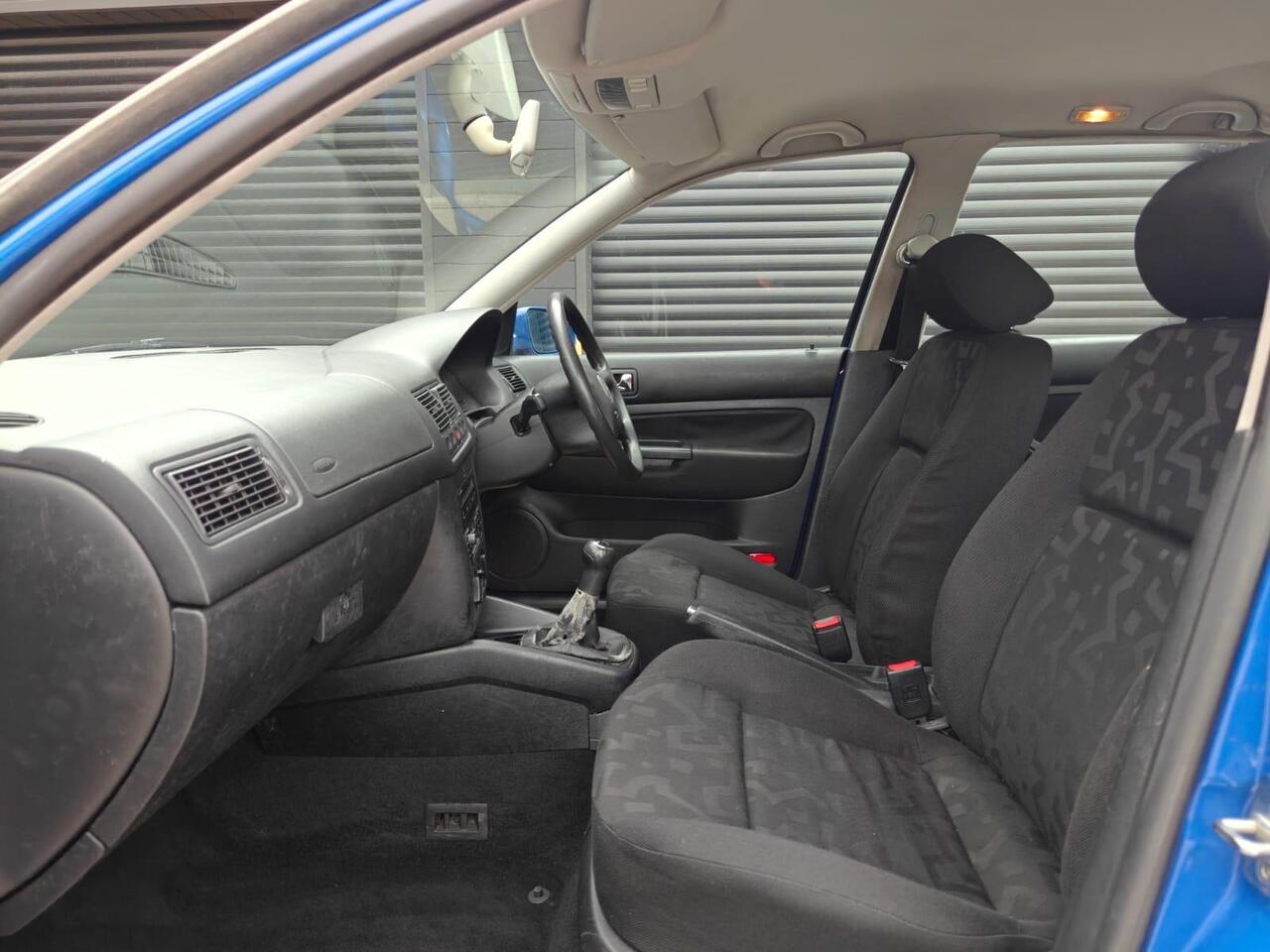2000 Volkswagen Golf 1.6 S 5dr
