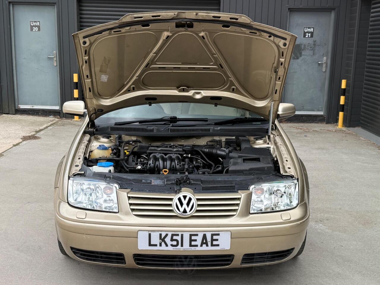 2001 Volkswagen Bora 1.6 SE 4dr