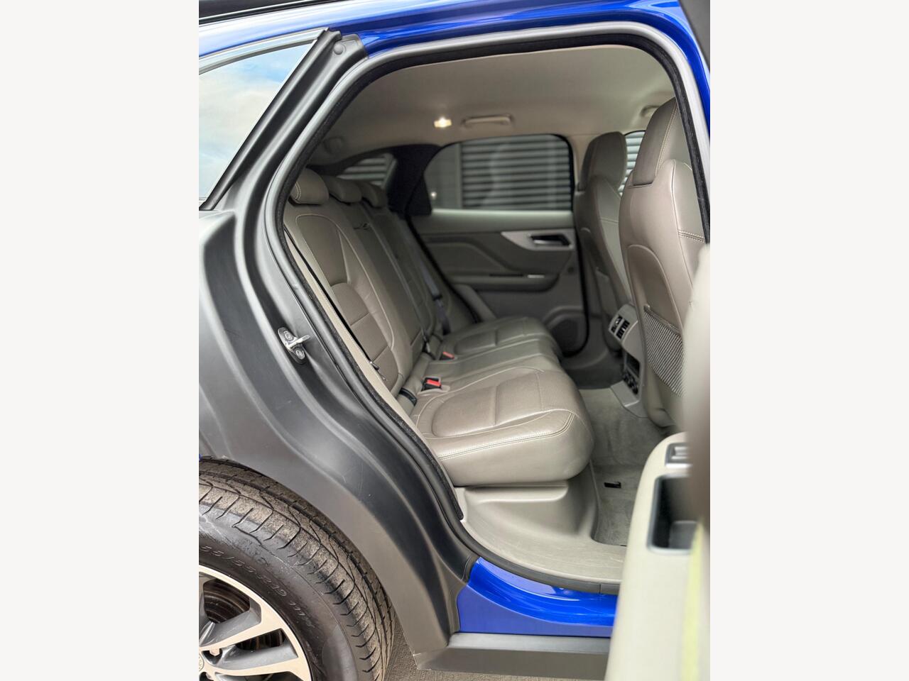 2018 Jaguar F-PACE 2.0 P250i R-Sport Auto AWD Euro 6 (s/s) 5dr
