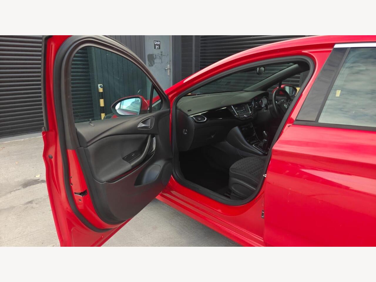 2018 Vauxhall Astra 1.6 CDTi BlueInjection SRi VX Line Euro 6 (s/s) 5dr