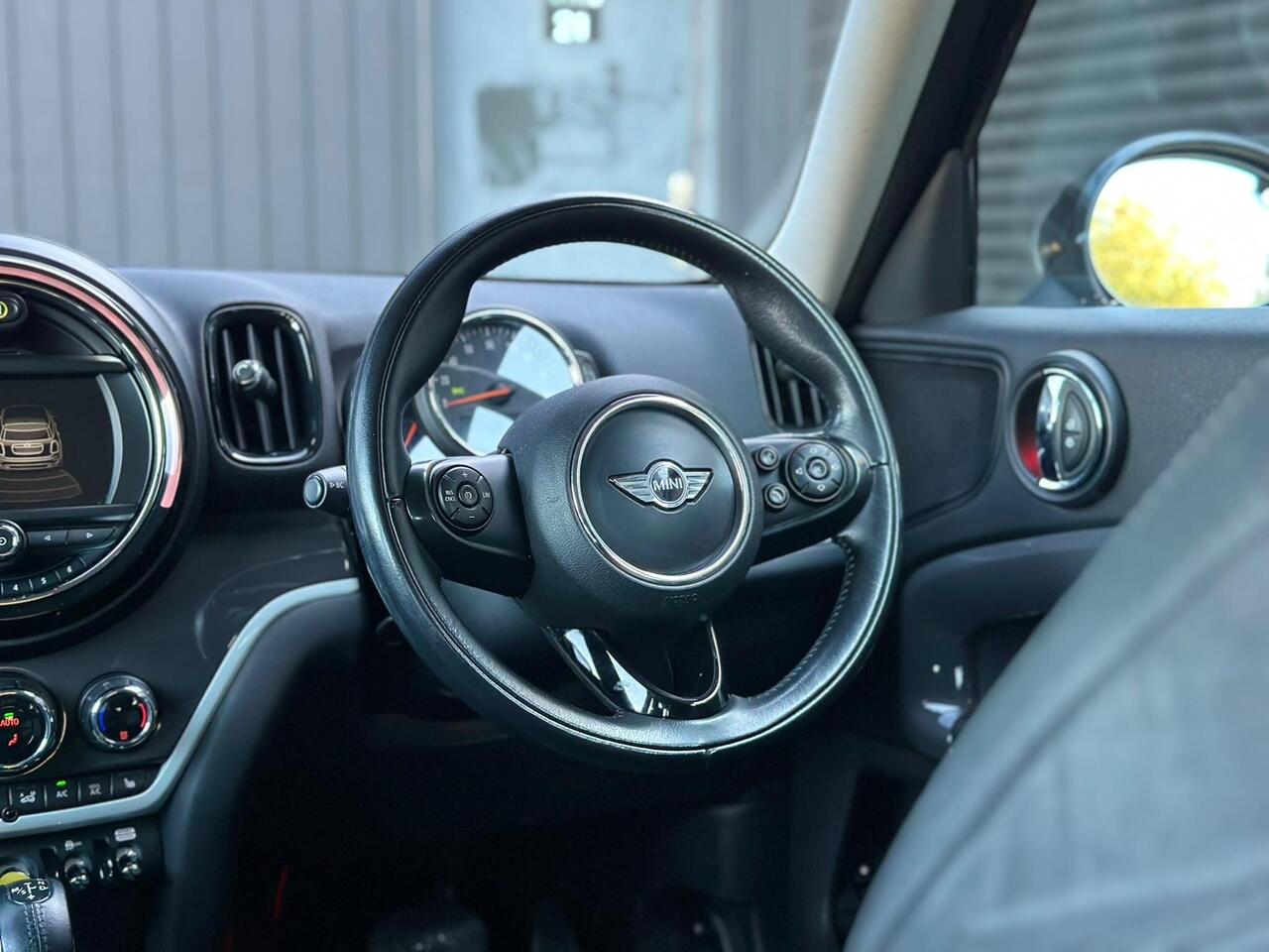 2017 MINI Countryman 1.5 7.6kWh Cooper SE Auto ALL4 Euro 6 (s/s) 5dr