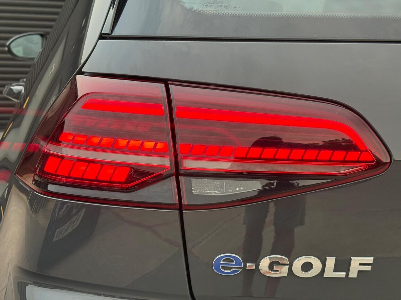 2019 Volkswagen e-Golf 35.8kWh e-Golf Auto 5dr