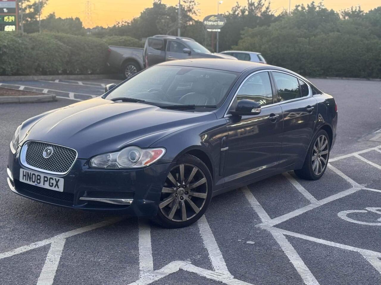 Jaguar XF