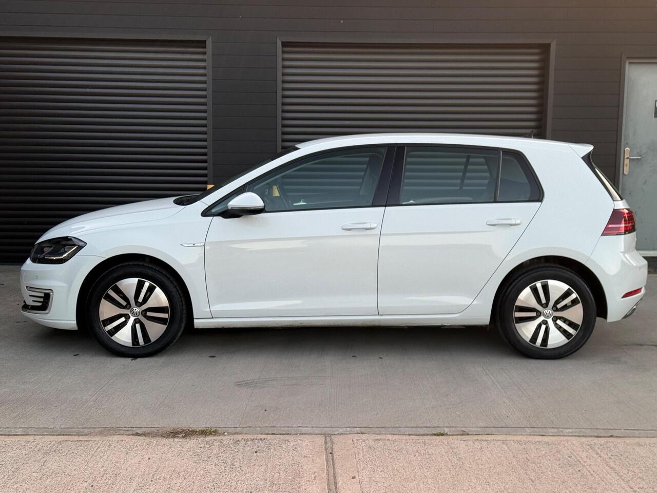 2019 Volkswagen e-Golf 35.8kWh e-Golf Auto 5dr