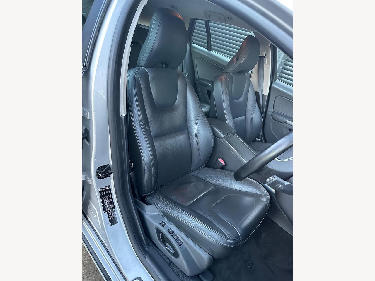 2011 Volvo V60 2.0 D3 SE Lux Geartronic Euro 5 5dr